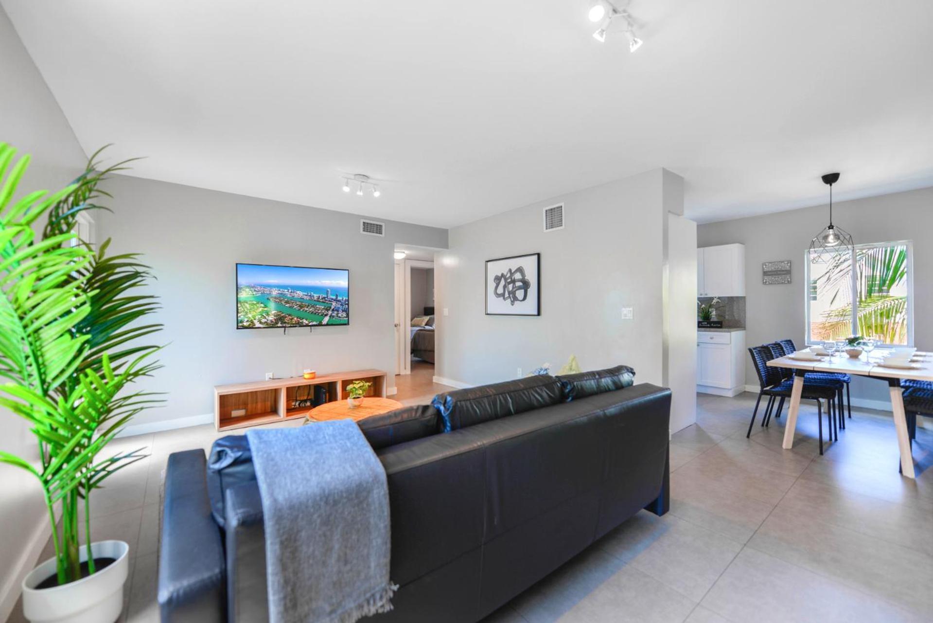 Appartement Comfy & Spacious Duplex W Amenities!